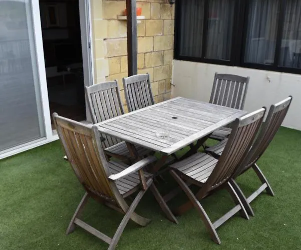 Red Malta - The Bijou Penthouse Apartment